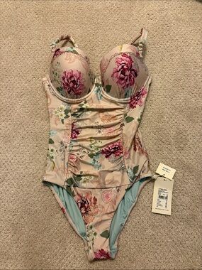 Milea Floral Ruched One Piece Swimsuit size 10
